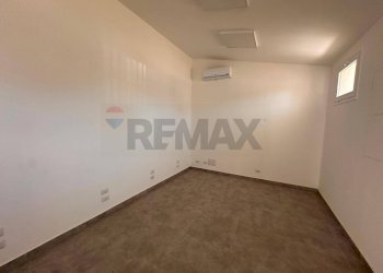 Stanza vuota - Commercial Premises Via Giovanni Pascoli
 
SnC, Pachino - photo 5