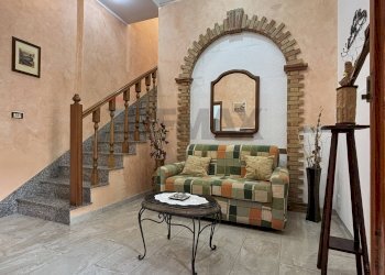 Soggiorno - Quadrilocale Cortile Morale
 
7, Avola - foto 1