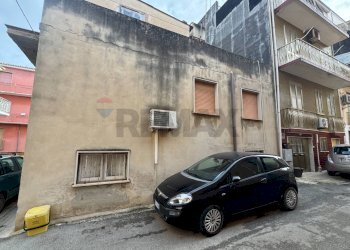 Edificio all\'aperto - Casa indipendente VIA D. ARANGIO
 
62, Pachino - foto 4