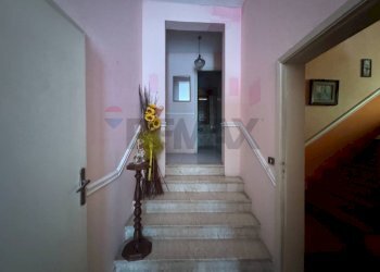 Scale - Casa indipendente VIA D. ARANGIO
 
62, Pachino - foto 7