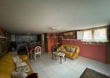 Sala da pranzo - Casa indipendente VIA D. ARANGIO
 
62, Pachino - foto 21