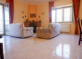 Soggiorno - Independent house Via Linara
 
32, Limatola - photo 17