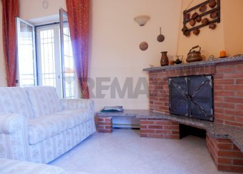 Soggiorno - Independent house Via Linara
 
32, Limatola - photo 21