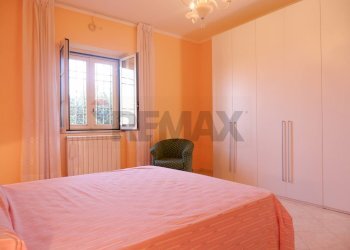 Camera / camera da letto - Independent house Via Linara
 
32, Limatola - photo 37