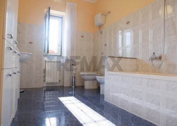 Bagno - Independent house Via Linara
 
32, Limatola - photo 38