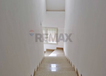 Scale - Casa semi indipendente Via Vittorio Veneto
 
47, Piana di Monte Verna - foto 12