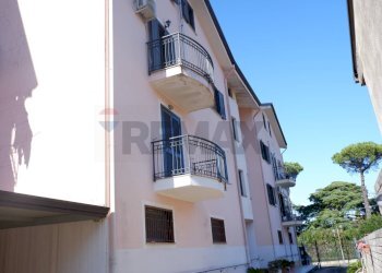 Edificio all\'aperto - Three-room apartment Viale ITALIA, Pietramelara - photo 2