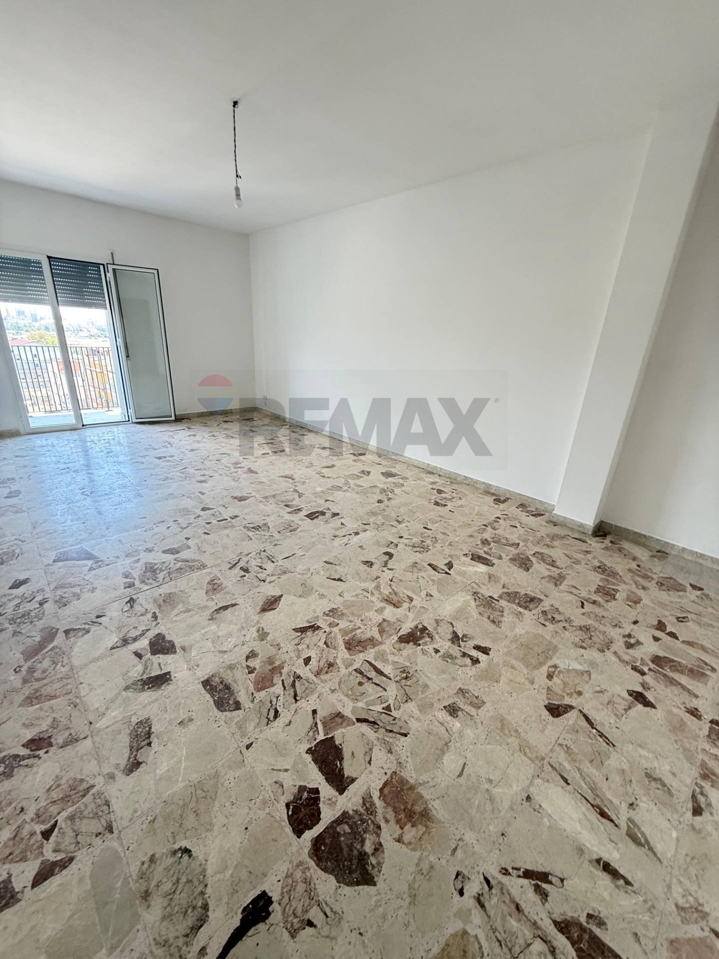 Stanza vuota - Appartamento Via Niscemi
 
19, Gela - foto 3