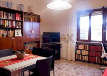 Sala da pranzo - Appartamento Viale Vincenzo Cappiello
 
8, Caserta - foto 18