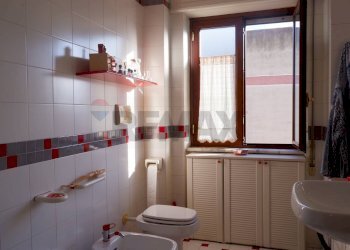 Bagno - Appartamento Viale Vincenzo Cappiello
 
8, Caserta - foto 31