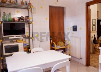 Cucina - Appartamento Viale Vincenzo Cappiello
 
8, Caserta - foto 37