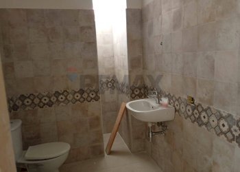 Bagno - Locale Commerciale CORSO GIANNONE
 
188, Caserta - foto 12