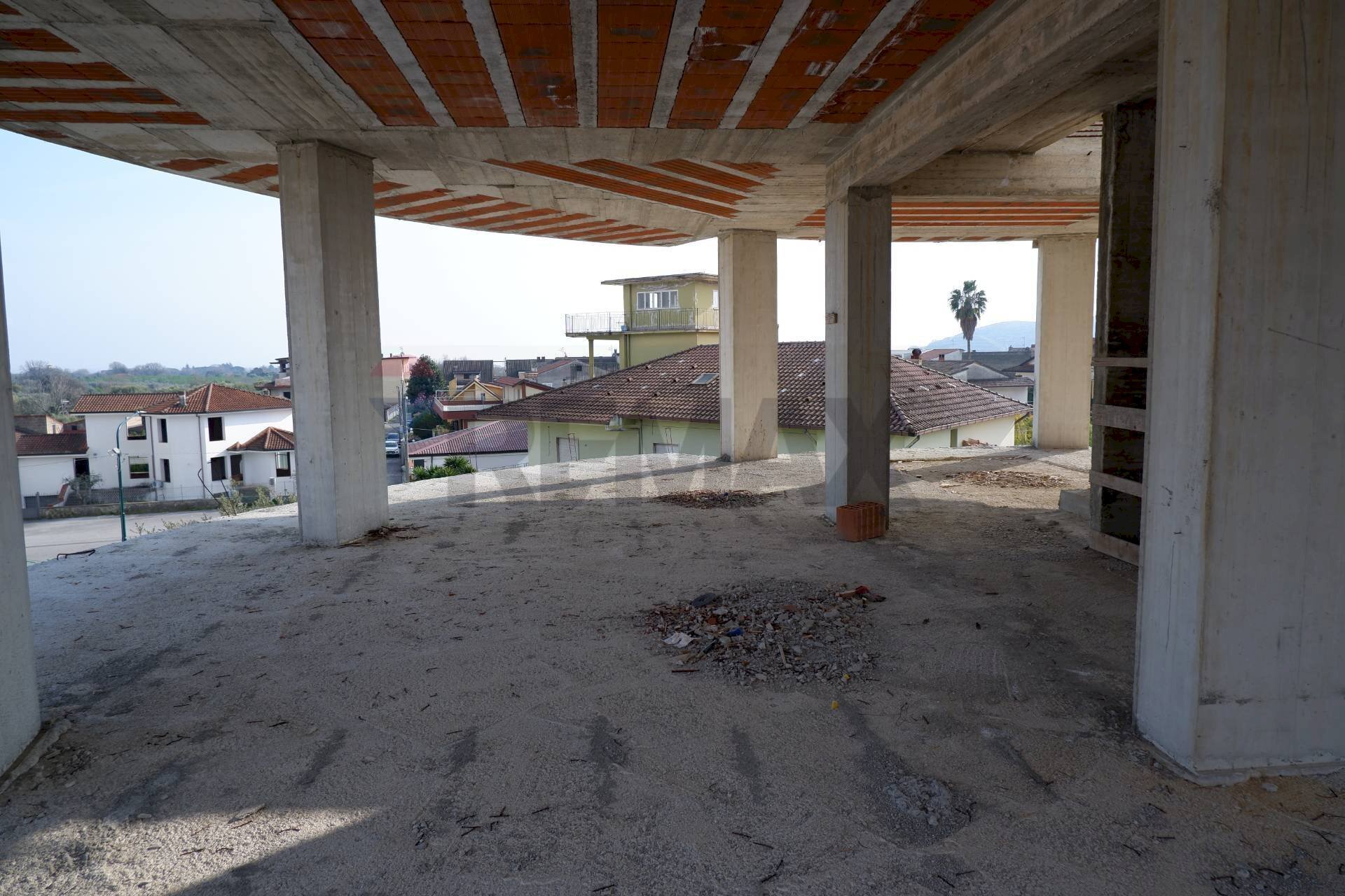 Terrazza - Four-room apartment Via IV novembre, Calvi Risorta - photo 1