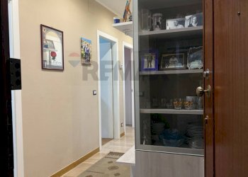 Hall / corridoio - Trilocale Corso Dante Alighieri
 
116, Cairo Montenotte - foto 2