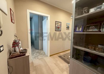 Hall / corridoio - Trilocale Corso Dante Alighieri
 
116, Cairo Montenotte - foto 3