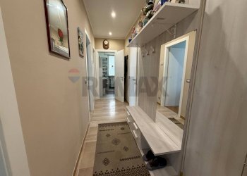 Hall / corridoio - Trilocale Corso Dante Alighieri
 
116, Cairo Montenotte - foto 5