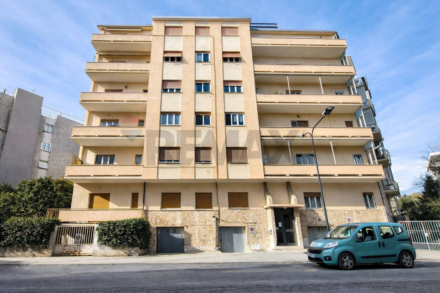 Edificio all\'aperto - Trilocale Viale Perata
 
7, Albissola Marina - foto 1