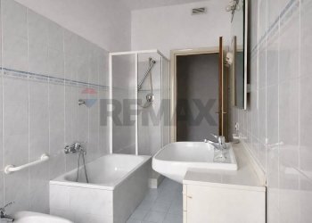 Bagno - Trilocale Viale Perata
 
7, Albissola Marina - foto 11