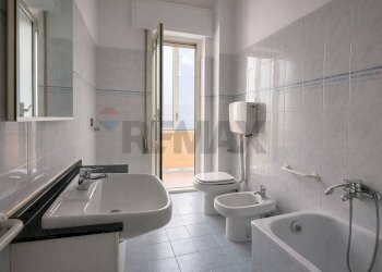 Bagno - Trilocale Viale Perata
 
7, Albissola Marina - foto 26