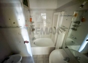 Bagno - Independent house Via Nazionale Piemonte
 
29B, Savona - photo 8