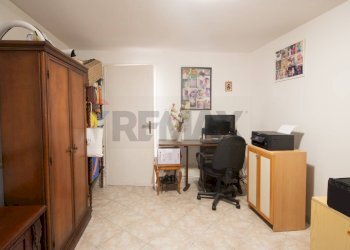 Piano terra - studio/magazzino - Appartamento Via Livorno
 
9, Mira - foto 25