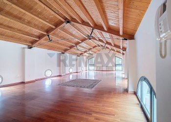 Stanza vuota - Negozio Limena - foto 10