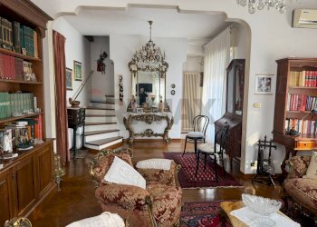 Soggiorno - Villa Via Nazario Sauro
 
9, Adria - foto 24