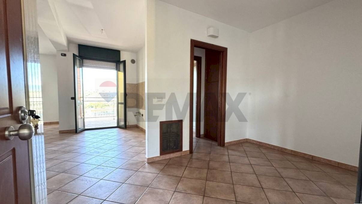 Stanza vuota - Villa Bifamiliare Via Enrico De Nicola
1/A, L'Aquila - foto 2