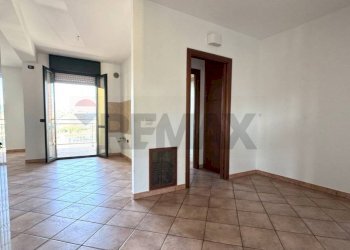 Stanza vuota - Semi-detached Villa Via Enrico De Nicola
1/A, L'Aquila - photo 2