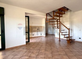 Stanza vuota - Semi-detached Villa Via Enrico De Nicola
1/A, L'Aquila - photo 5