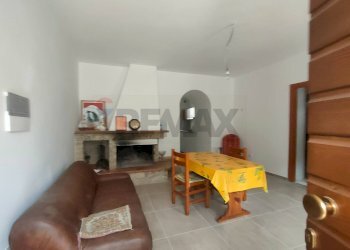 Sala da pranzo - Semi-detached house Via San Carlo
 
Snc, L'Aquila - photo 2