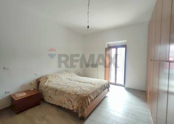Camera / camera da letto - Semi-detached house Via San Carlo
 
Snc, L'Aquila - photo 8