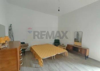 Camera / camera da letto - Semi-detached house Via San Carlo
 
Snc, L'Aquila - photo 13