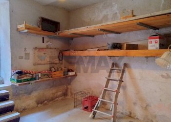Dispensa di stoccaggio - Semi-detached house Via San Carlo
 
Snc, L'Aquila - photo 20