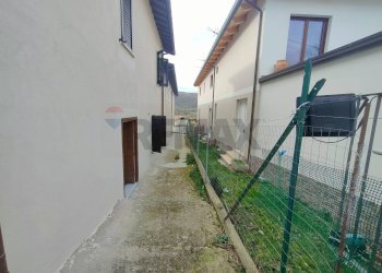 Casa all\'aperto - Semi-detached house Via San Carlo
 
Snc, L'Aquila - photo 26