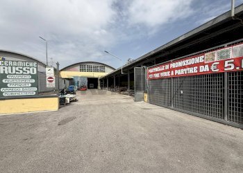 Edificio all\'aperto - Capannone via Taverna Rossa
 
135, Casavatore - foto 1