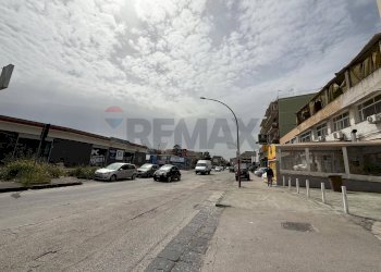 Edificio all\'aperto - Capannone via Taverna Rossa
 
135, Casavatore - foto 3