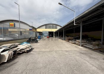 Edificio all\'aperto - Capannone via Taverna Rossa
 
135, Casavatore - foto 4