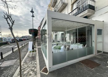 Terrazza - Commercial Premises Corso Umberto
 
123, Pozzuoli - photo 1