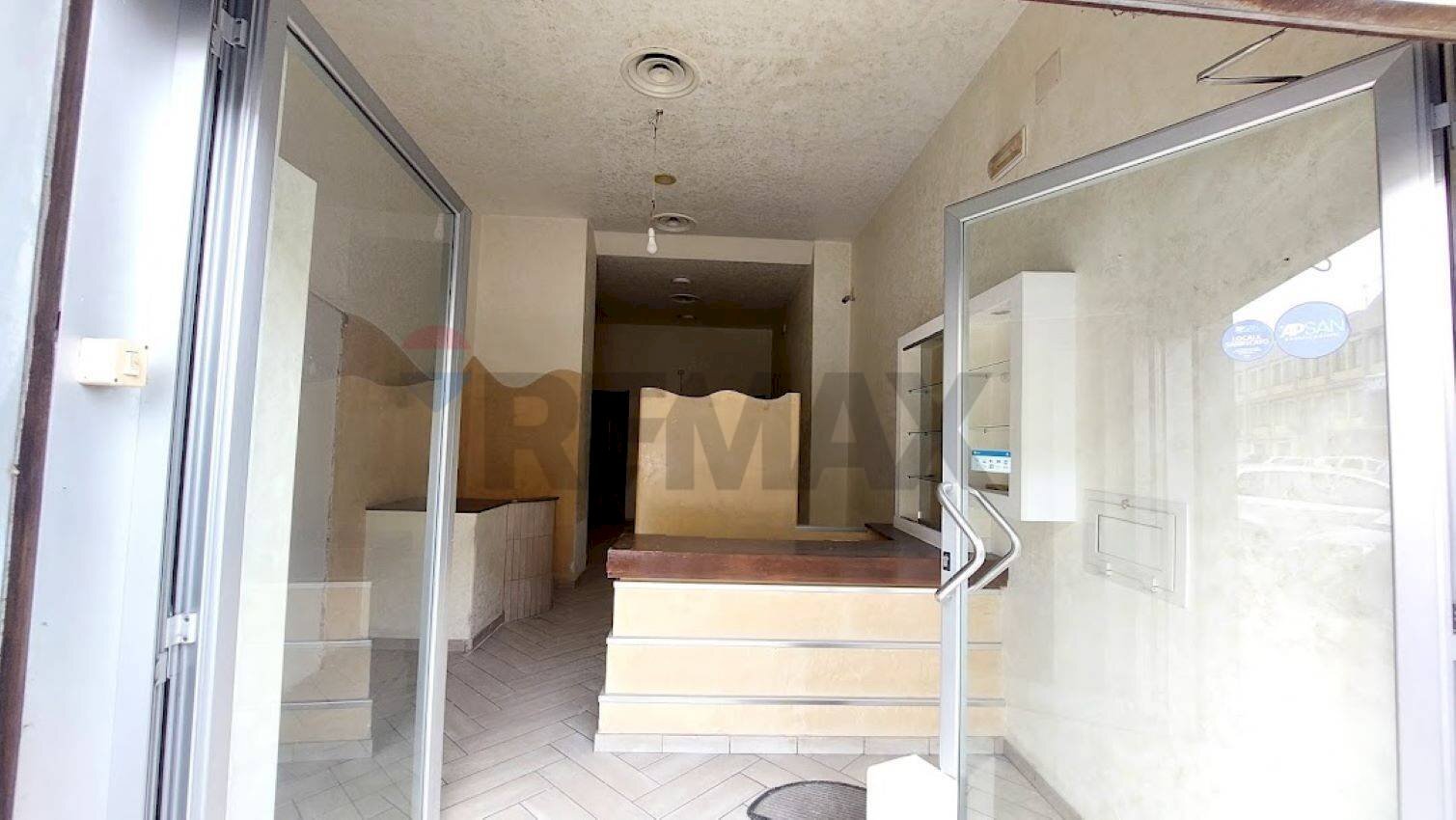 Ricezione / Lobby - Ufficio Via Ferrante Imparato
 
209-211, Napoli - foto 1