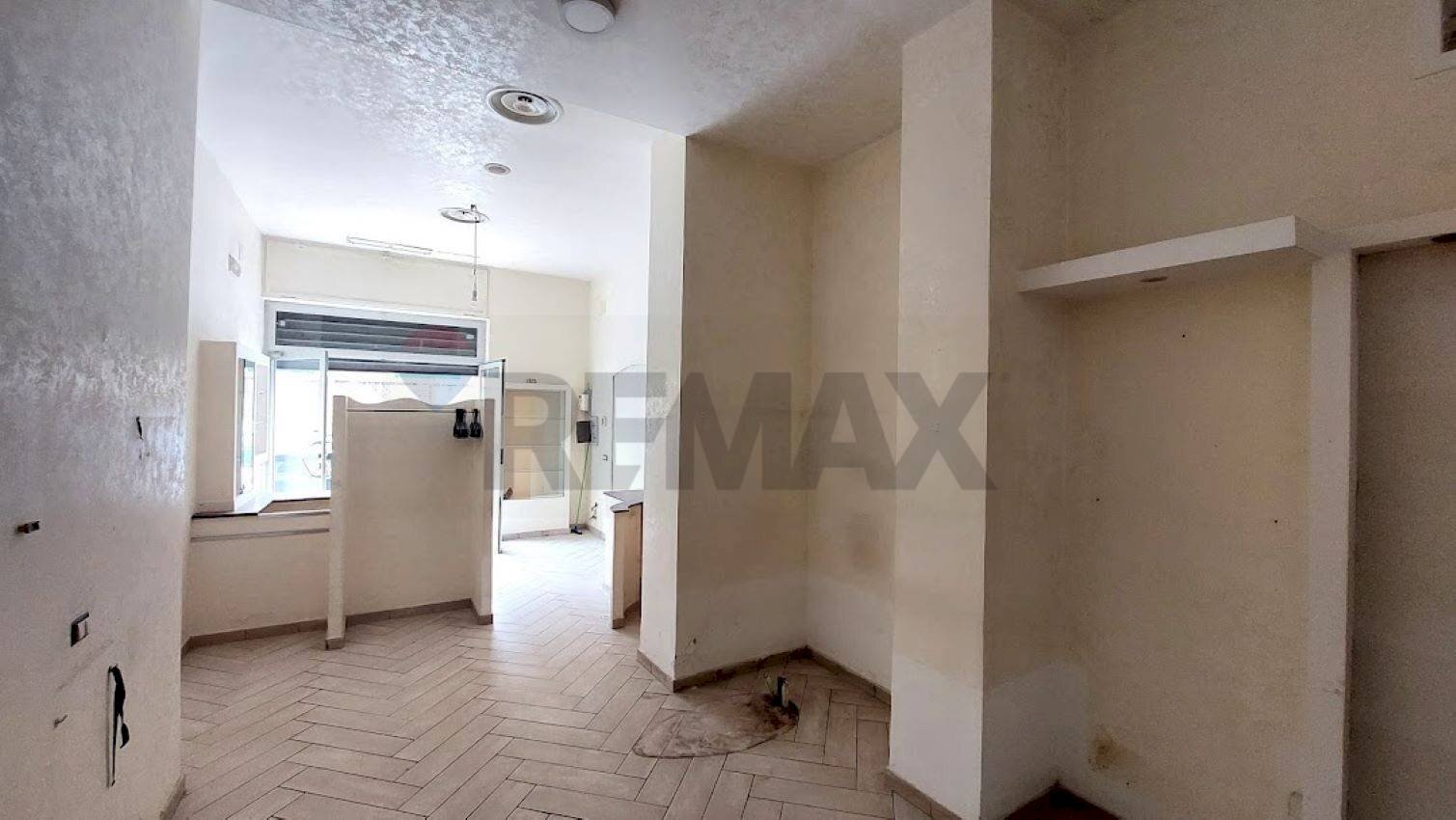 Hall / corridoio - Ufficio Via Ferrante Imparato
 
209-211, Napoli - foto 3