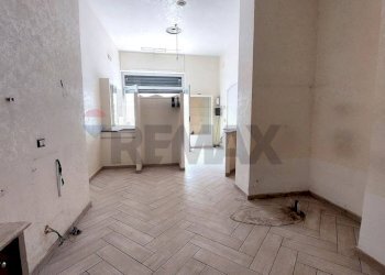 Stanza vuota - Ufficio Via Ferrante Imparato
 
209-211, Napoli - foto 13