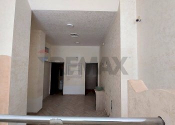 Edificio all\'aperto - Ufficio Via Ferrante Imparato
 
209-211, Napoli - foto 14