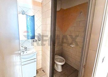 Bagno - Ufficio Via Ferrante Imparato
 
209-211, Napoli - foto 16
