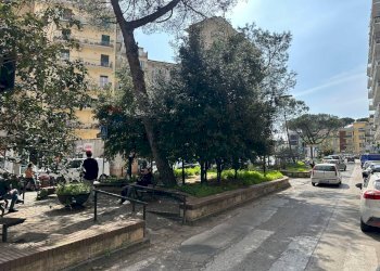 Edificio all\'aperto - Locale Commerciale VIA NICOLARDI
 
51, Napoli - foto 4