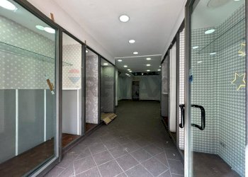 Hall / corridoio - Locale Commerciale VIA NICOLARDI
 
51, Napoli - foto 11