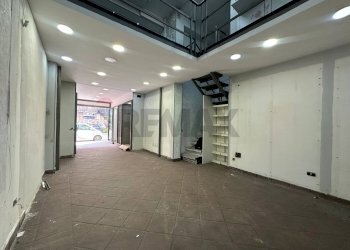 Stanza vuota - Locale Commerciale VIA NICOLARDI
 
51, Napoli - foto 13