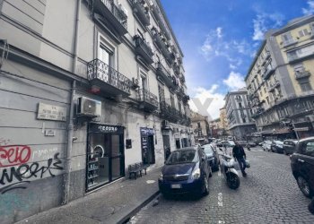 Edificio all\'aperto - Negozio Via Pietro Colletta
 
62, Napoli - foto 10