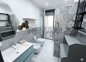 Bagno - Four-room apartment Piazza D'annunzio
 
16, Napoli - photo 12