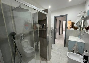 Bagno - Four-room apartment Piazza D'annunzio
 
16, Napoli - photo 13